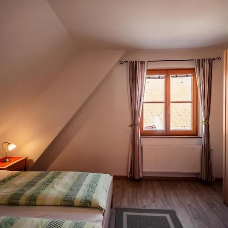 Winzerhof&gästehaus Bernhard Privatunterkunft *
