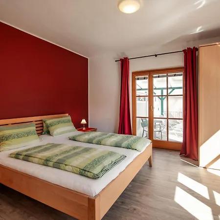 Winzerhof&gästehaus Bernhard Privatunterkunft *