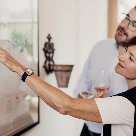 民宿 Winzerhof & Gaestehaus Bernhard 魏森基兴