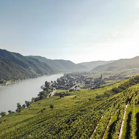 Winzerhof & Gaestehaus Bernhard * Weissenkirchen in der Wachau