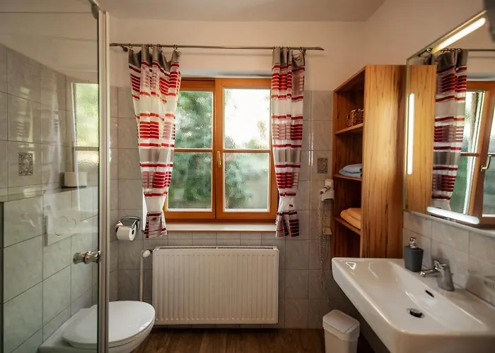 Homestay szállás Winzerhof & Gastehaus Bernhard *