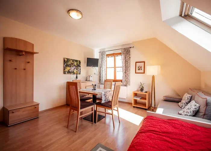 Homestay Winzerhof & Gaestehaus Bernhard